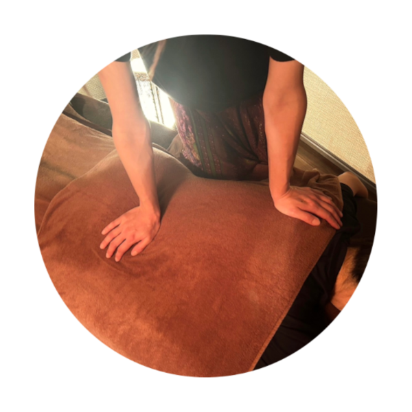 三島市のリラクゼーションマッサージLotus(ロータス)のマッサージ写真