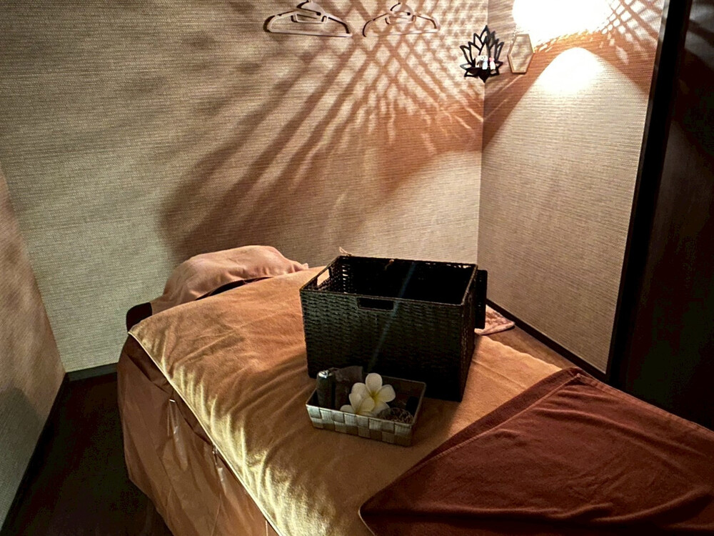三島市にあるマッサージ店「リラクゼーションサロンLotus(ロータス)」の施術部屋の写真